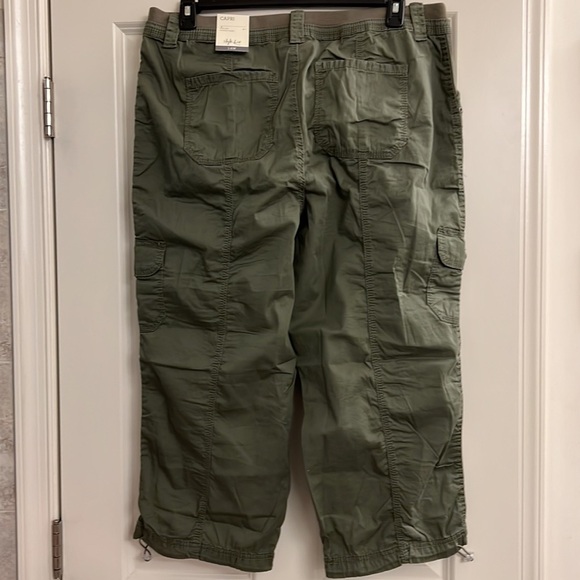 Style & Co capris - Picture 8 of 11